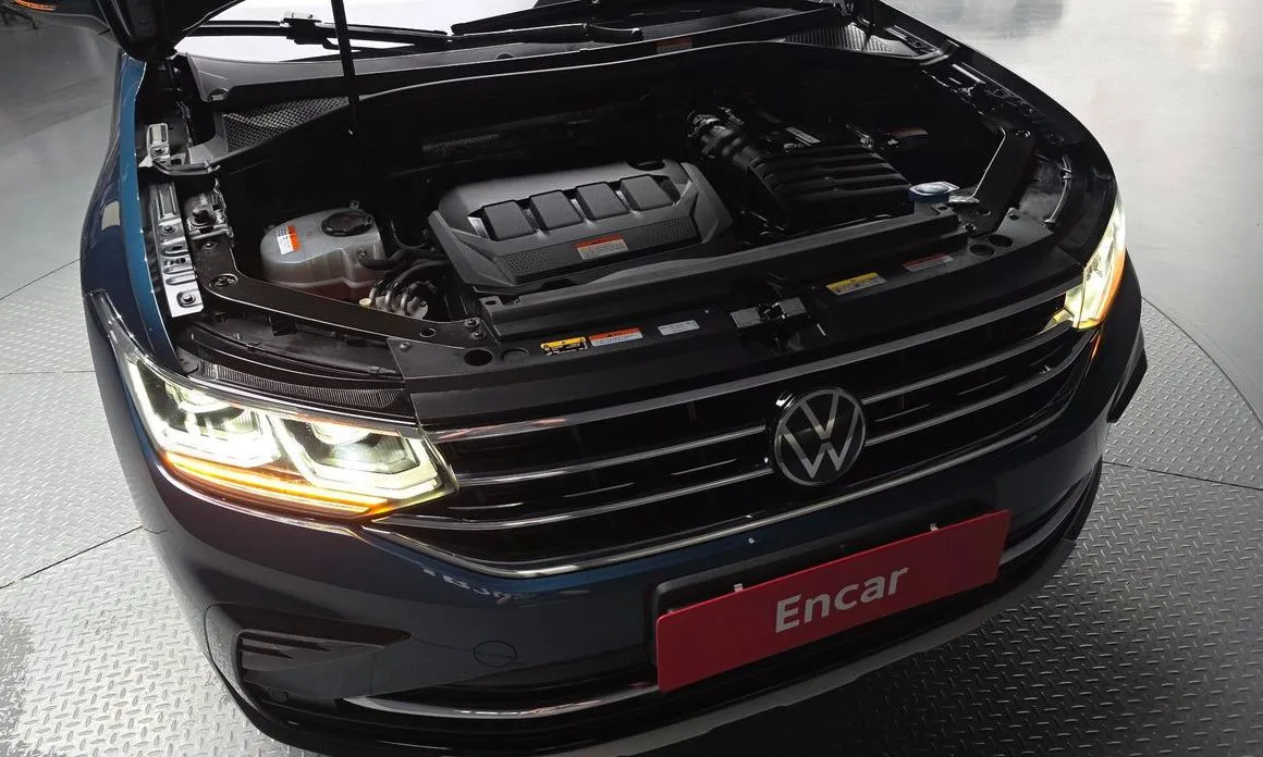 Volkswagen Tiguan — фото 6