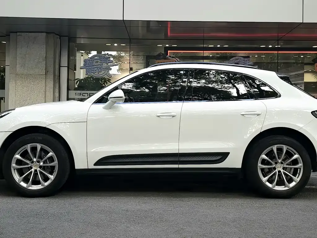 Porsche Macan — фото 8