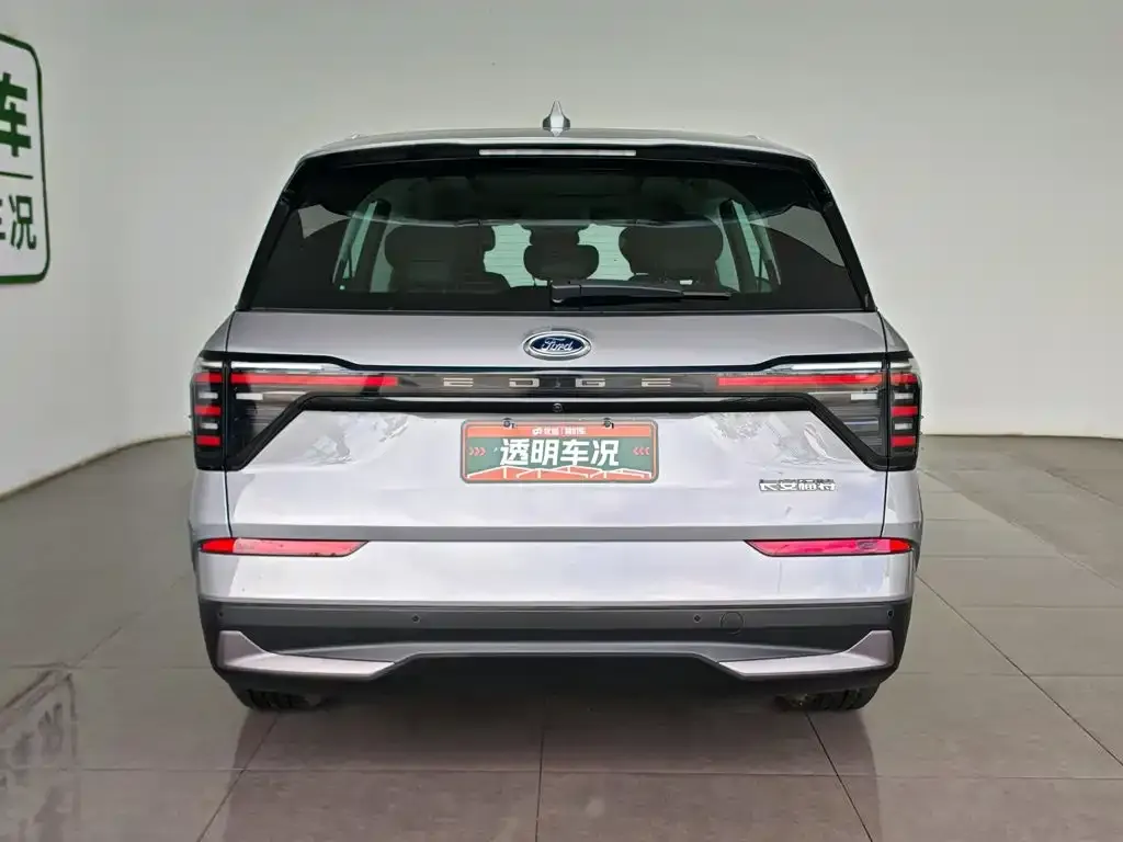 Ford Edge — фото 6