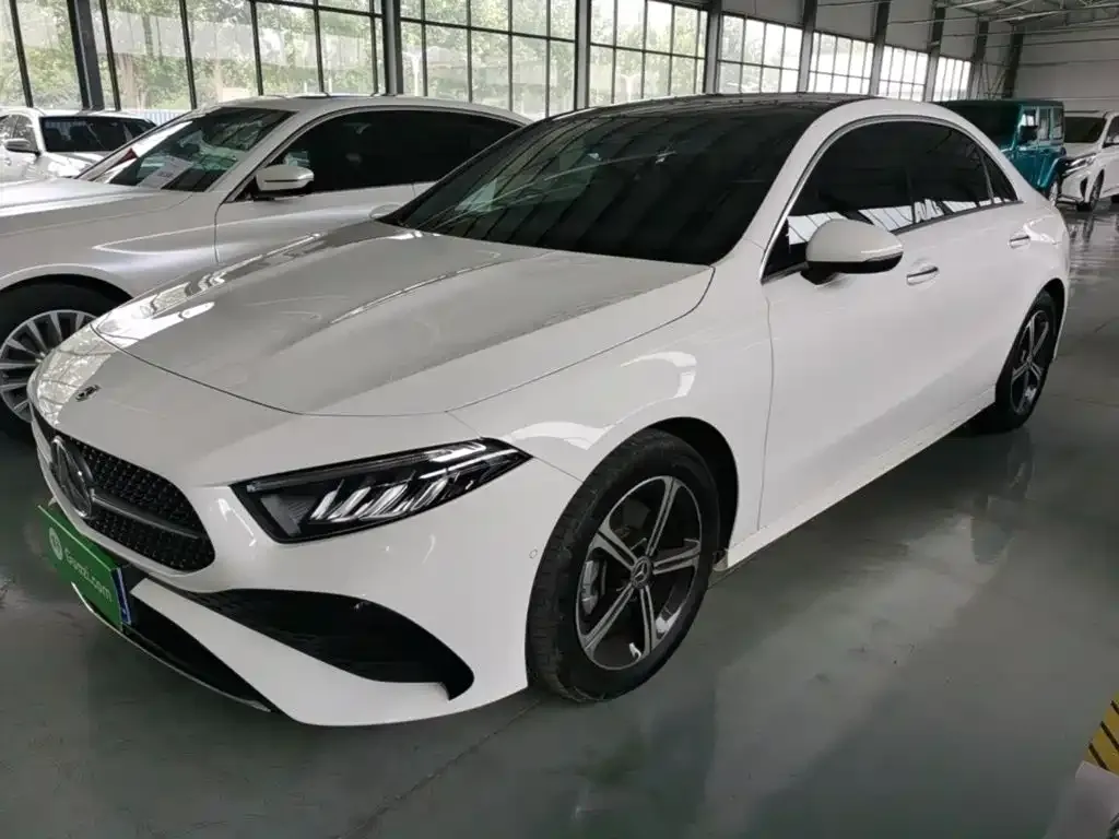 Mercedes-Benz A-Class — фото 1