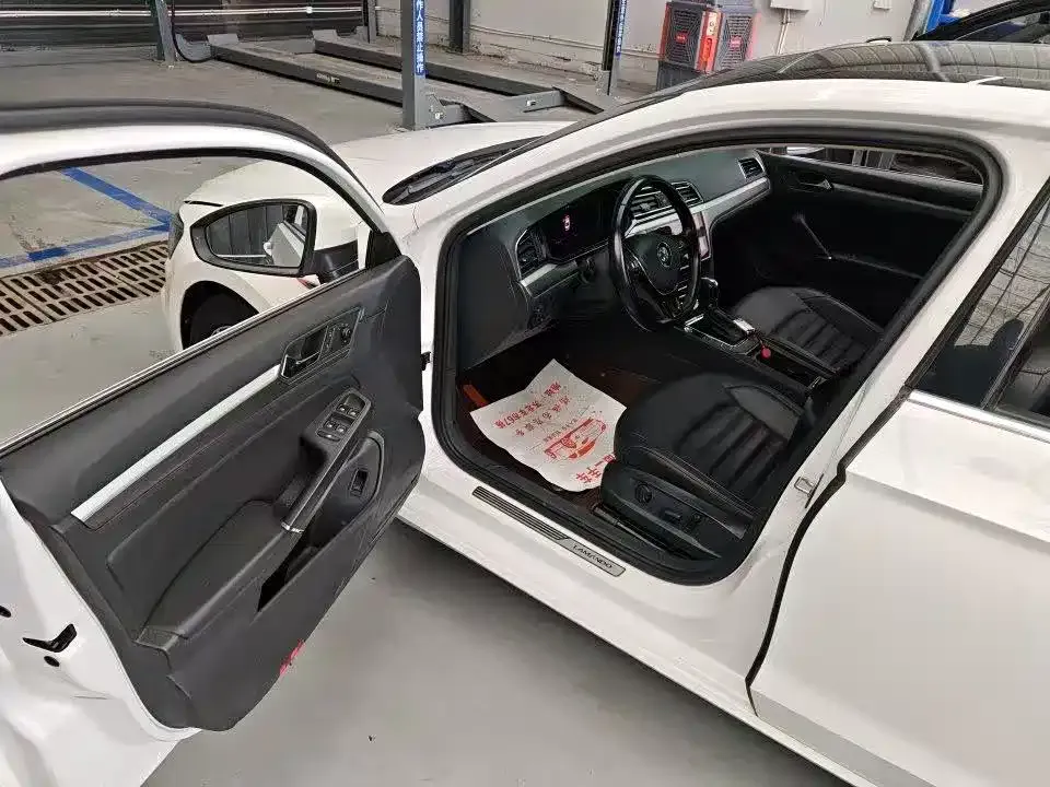 Volkswagen Lamando 2021 из CN, фото 6
