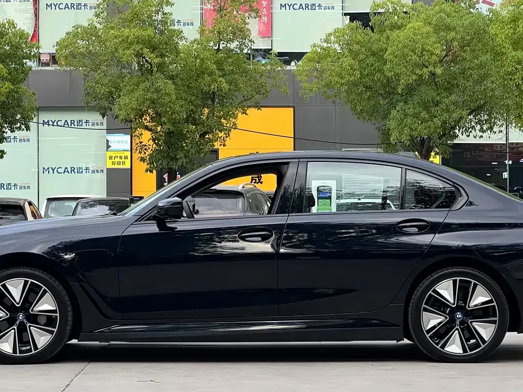 BMW i3 — фото 4