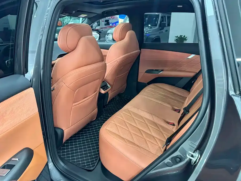 Changan CS75PLUS — фото 9