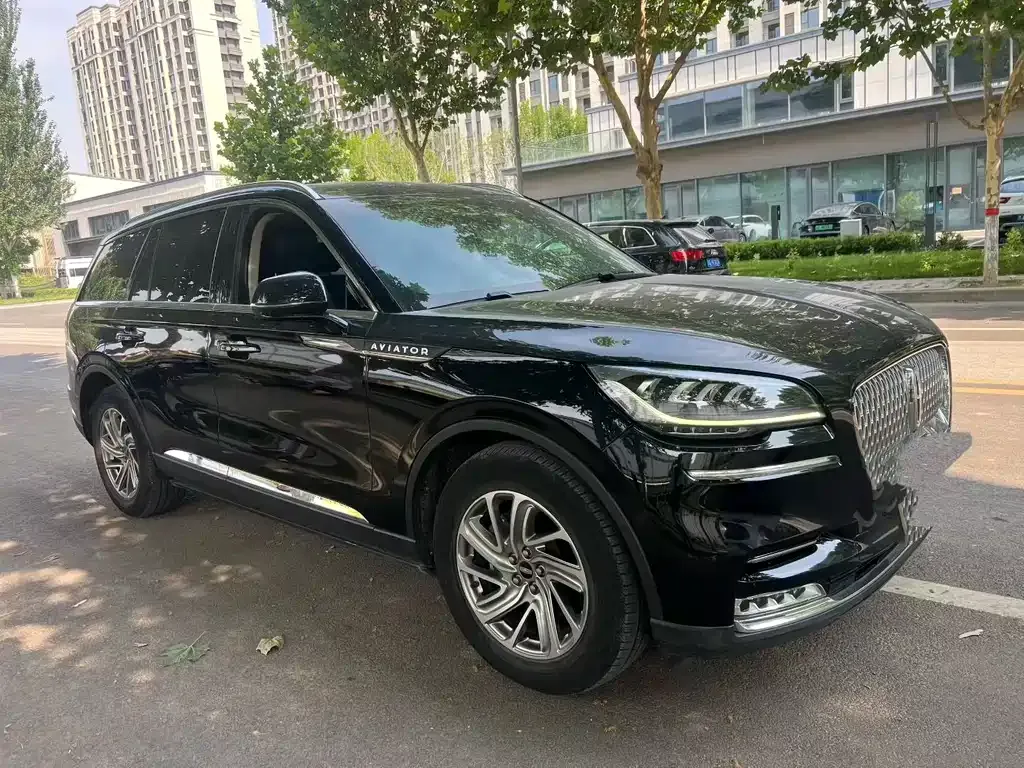 Lincoln Aviator — фото 7
