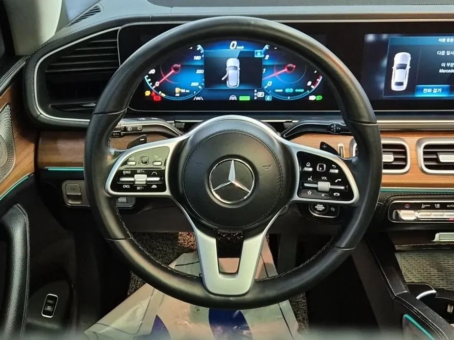 Mercedes-Benz GLE-Class — фото 8