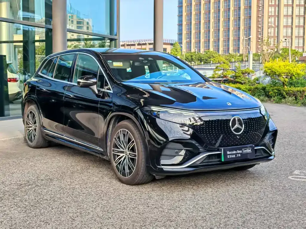 Mercedes-Benz EQS SUV — фото 8