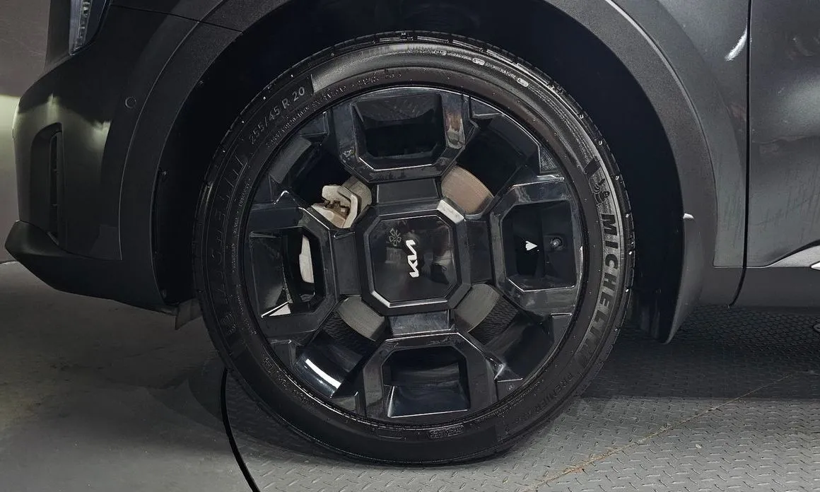 Kia Sorento — фото 5