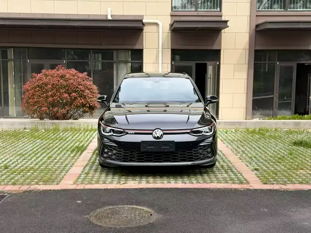 Volkswagen Golf GTI 2024 из CN, фото 2