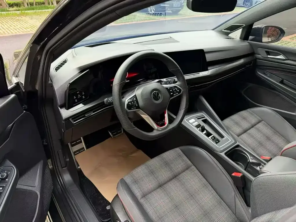 Volkswagen Golf GTI 2024 из CN, фото 8