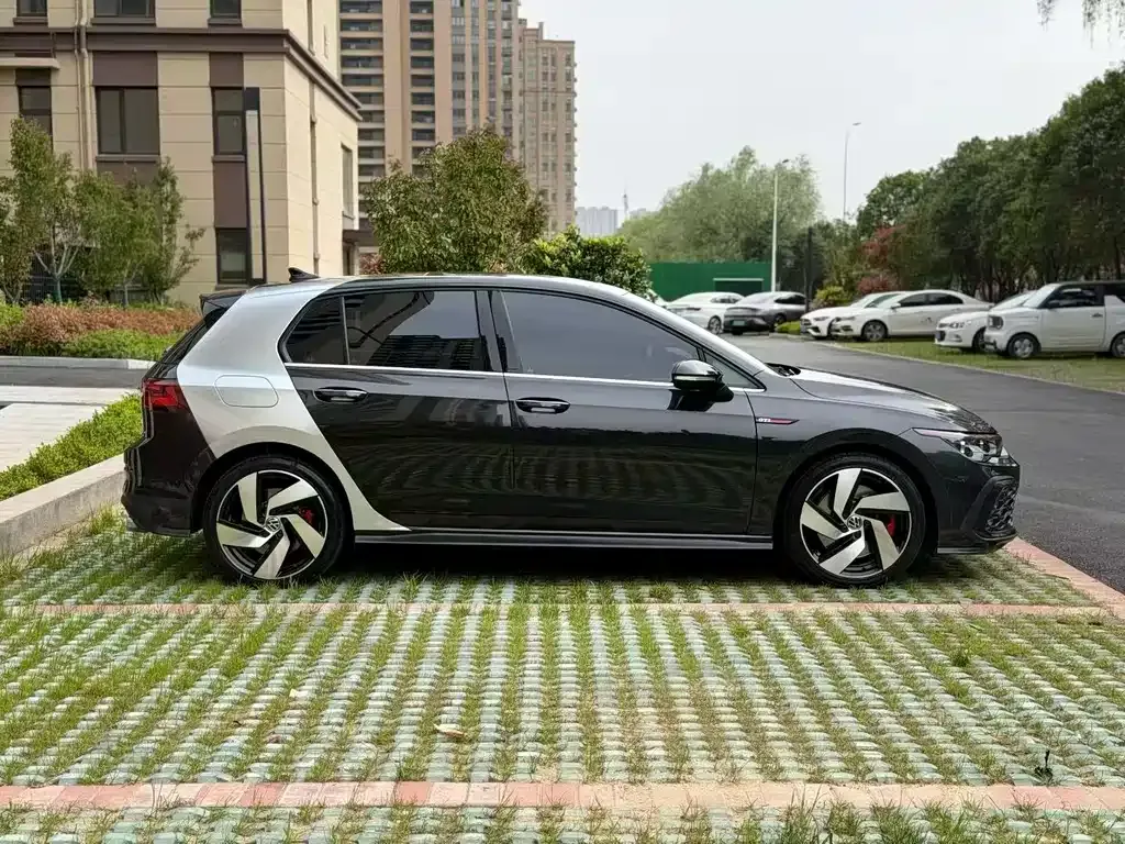 Volkswagen Golf GTI 2024 из CN, фото 7
