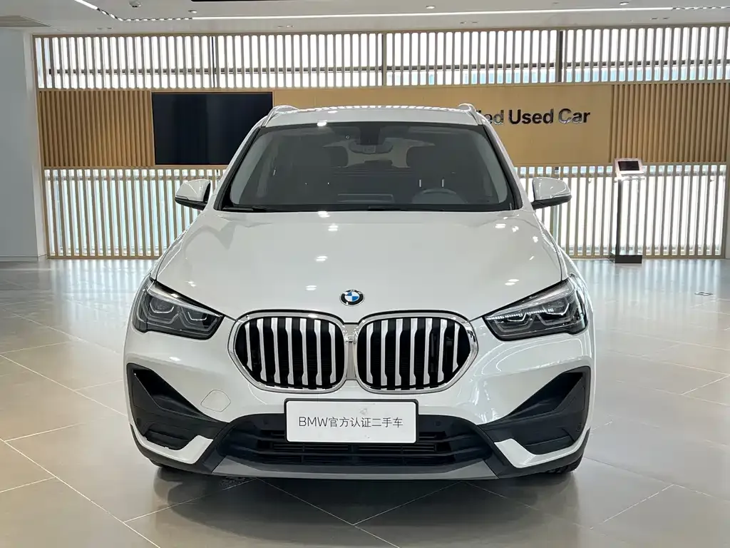 BMW X1 — фото 2
