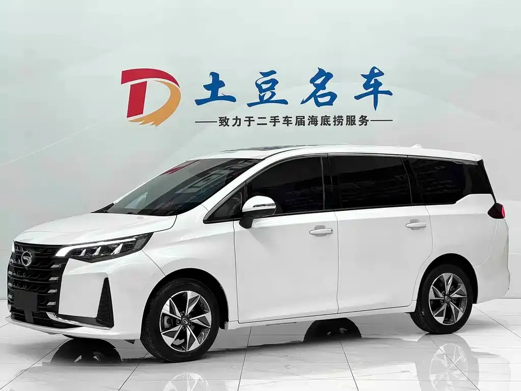GAC Motor Trumpchi M6 — фото 1