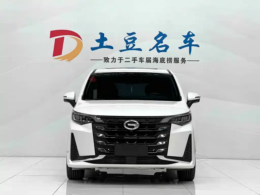 GAC Motor Trumpchi M6 — фото 2