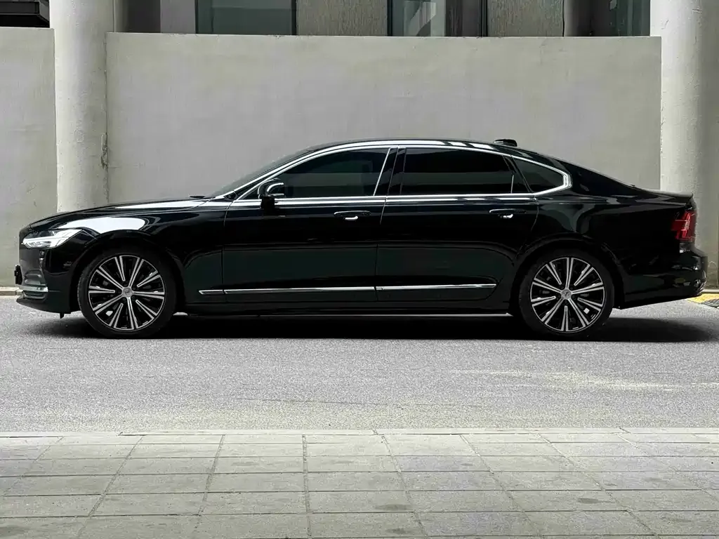 Volvo S90 — фото 8