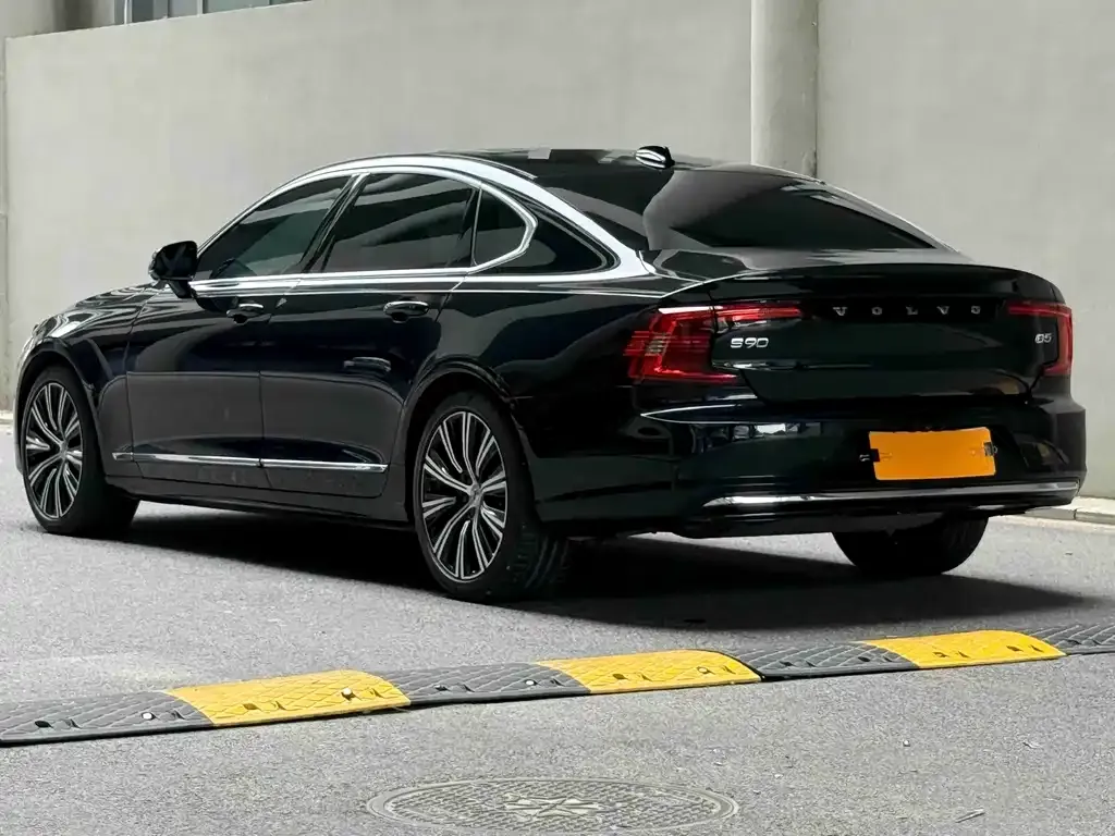 Volvo S90 — фото 5