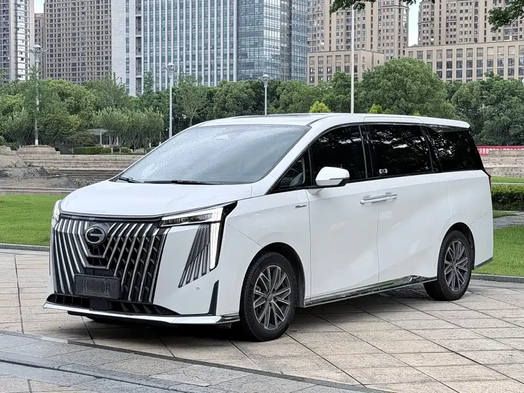GAC Motor Trumpchi M8 — фото 1