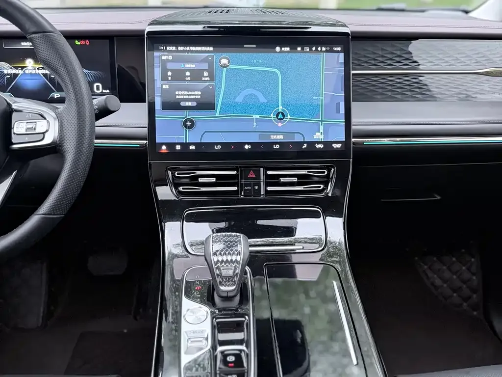 GAC Motor Trumpchi M8 — фото 9
