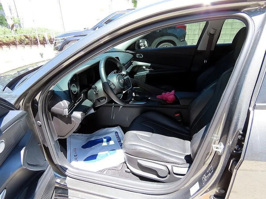 Hyundai AVANTE 2021 из KR, фото 10