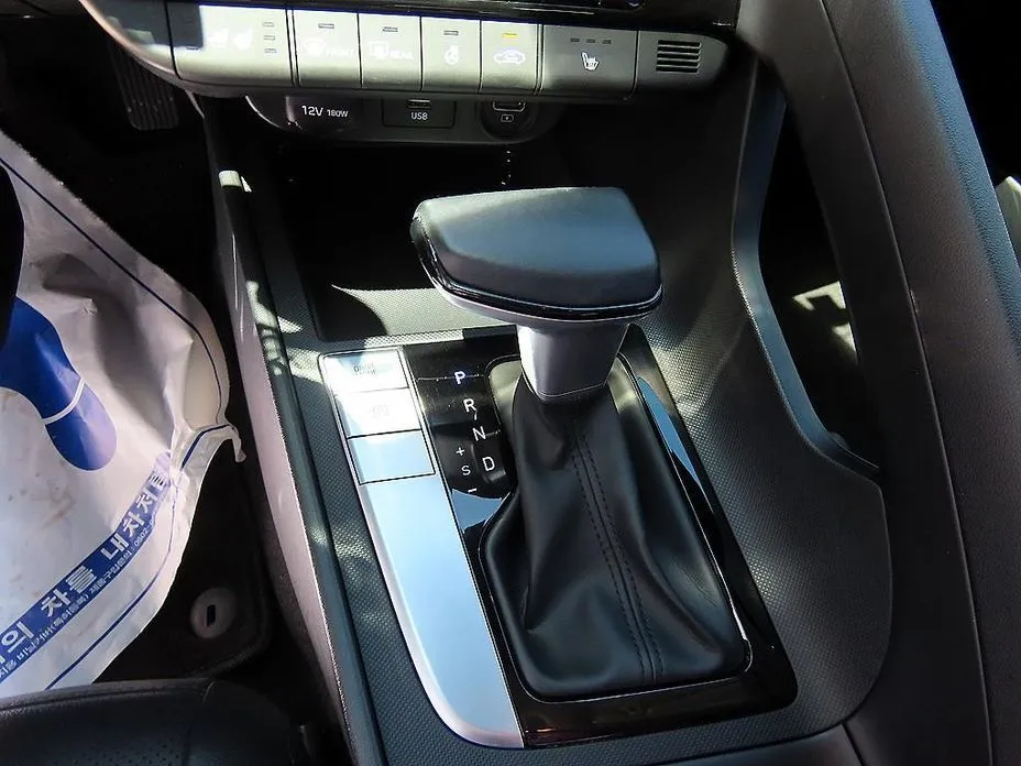 Hyundai AVANTE 2021 из KR, фото 7