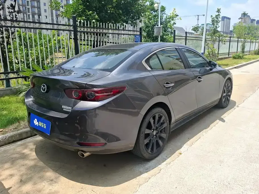 Mazda 3 Axela — фото 4
