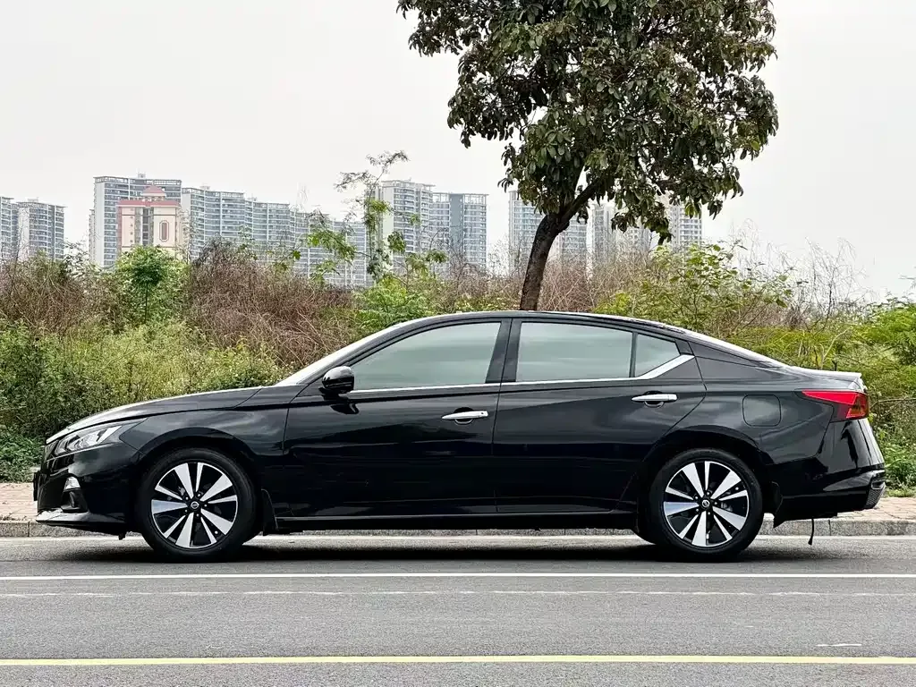 Nissan Teana — фото 6