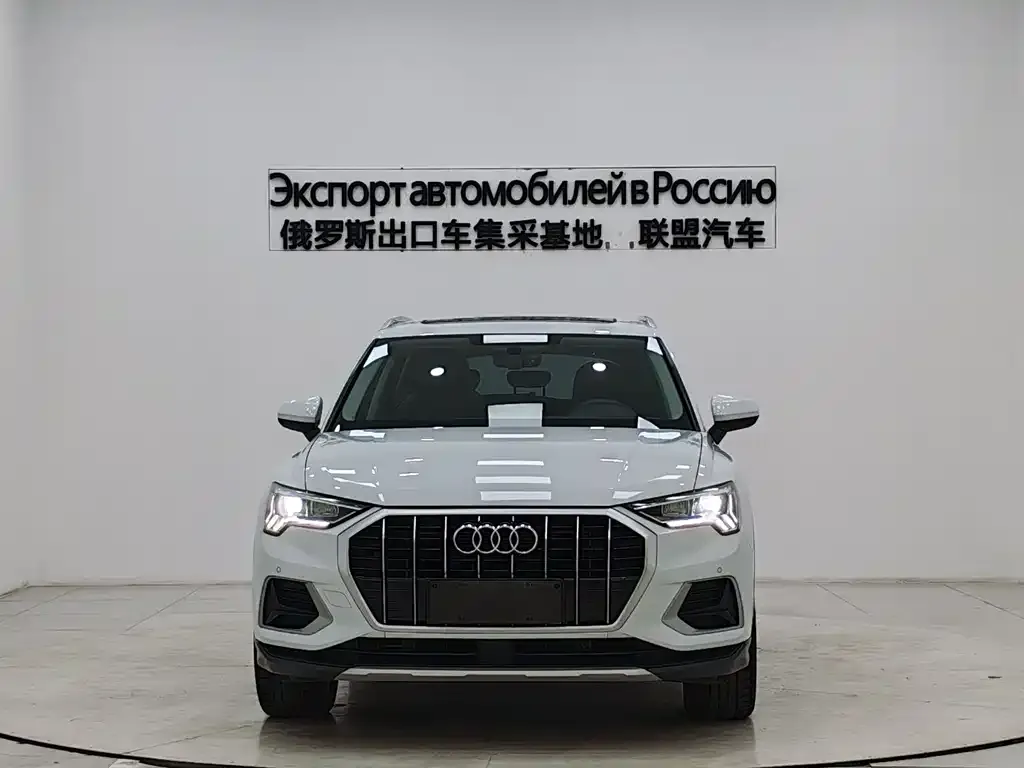 Audi Q3 — фото 4