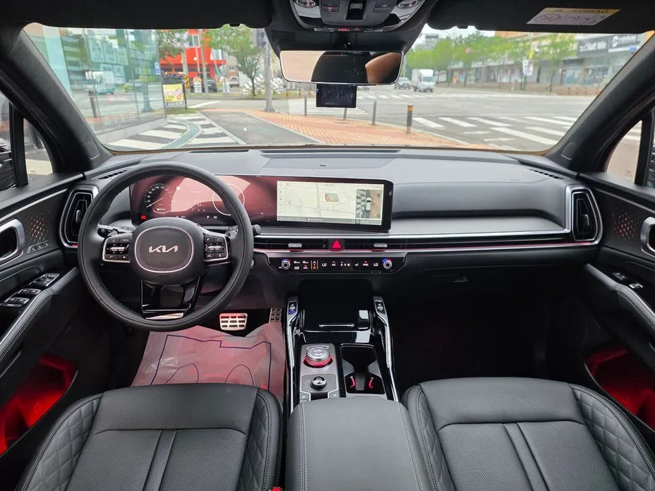 Kia Sorento — фото 8