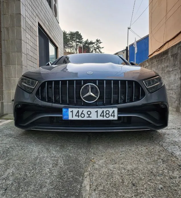 Mercedes-Benz CLS-Class — фото 1