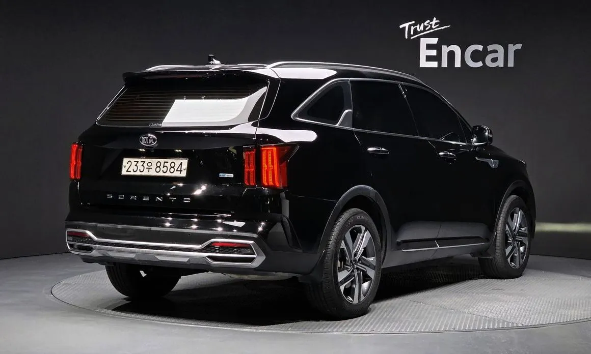 Kia Sorento — фото 6