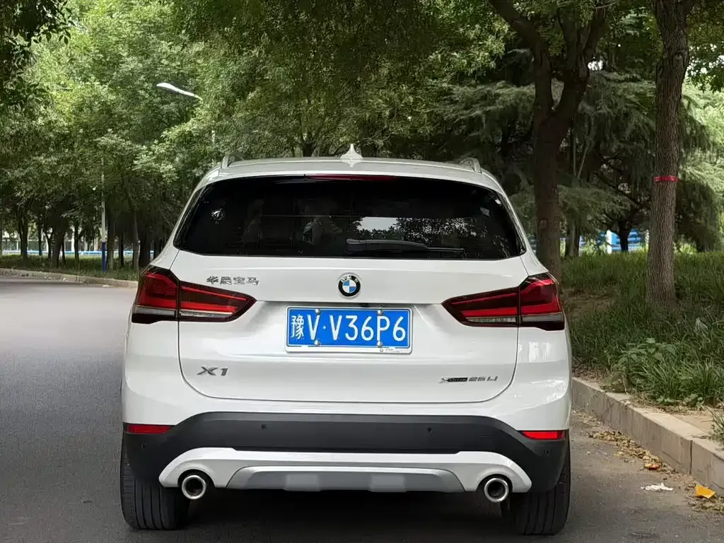 BMW X1 — фото 2