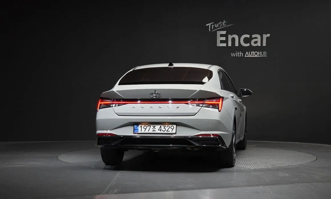 Hyundai AVANTE — фото 3