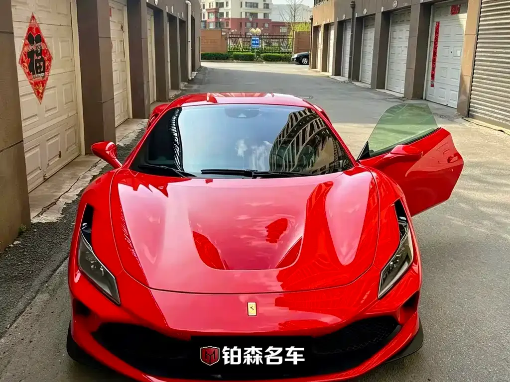 Ferrari F8