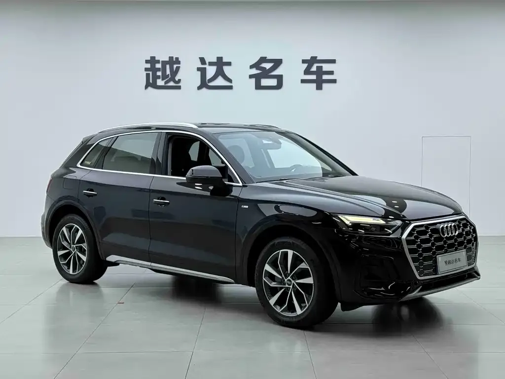 Audi Q5L — фото 4
