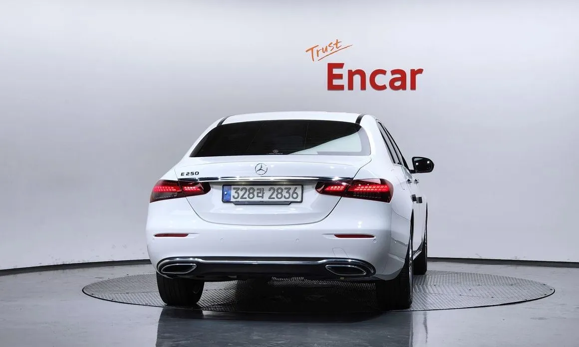 Mercedes-Benz E-Class 2021 из KR, фото 2