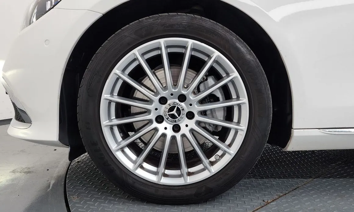 Mercedes-Benz E-Class 2021 из KR, фото 8