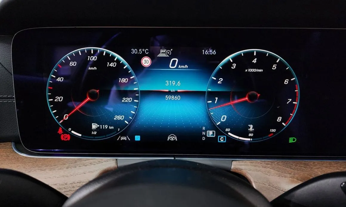 Mercedes-Benz E-Class 2021 из KR, фото 7