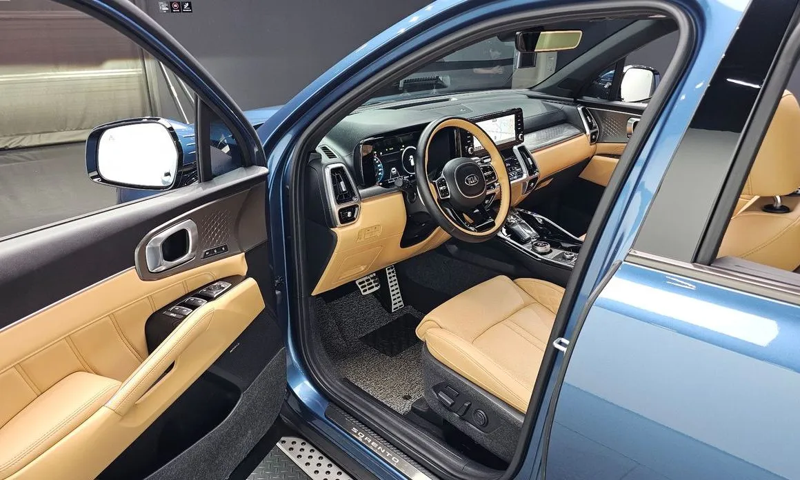 Kia Sorento — фото 7