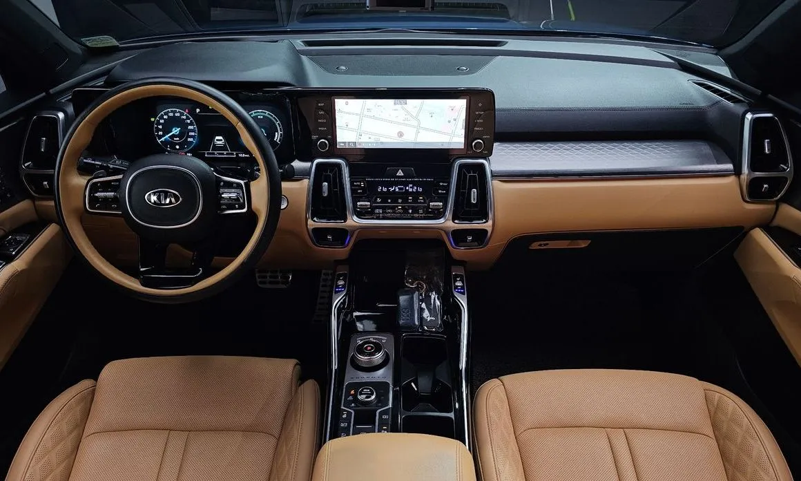 Kia Sorento — фото 10