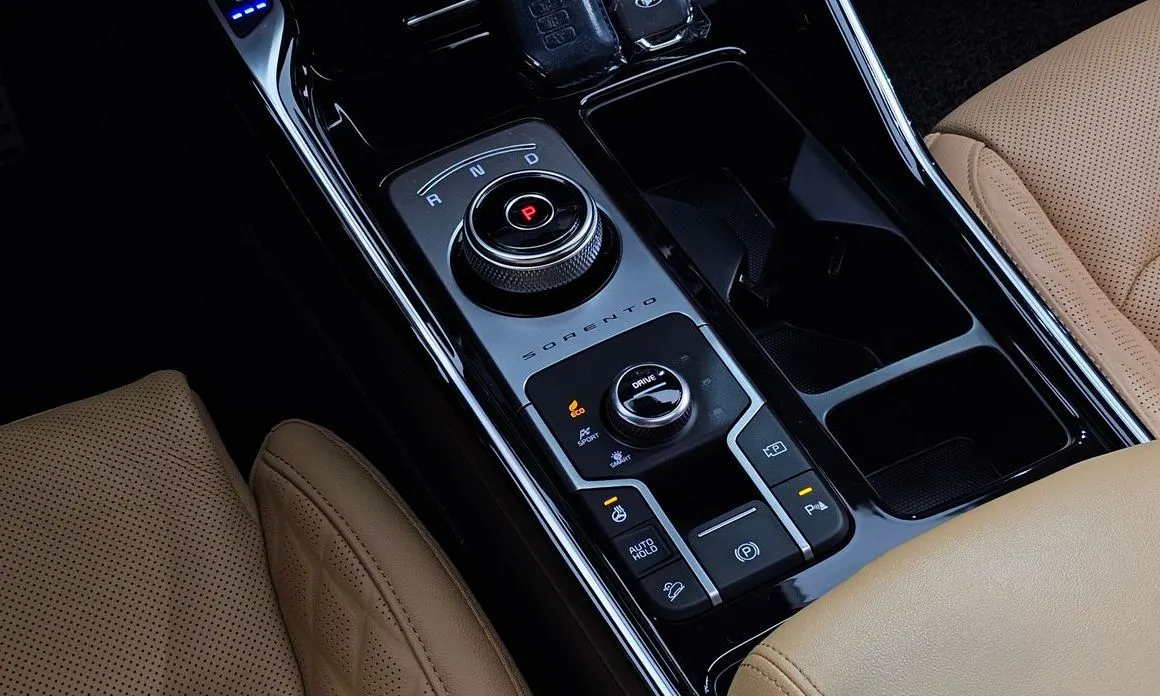 Kia Sorento — фото 3
