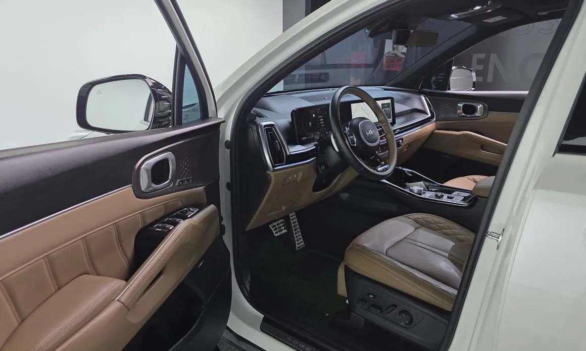 Kia Sorento — фото 8