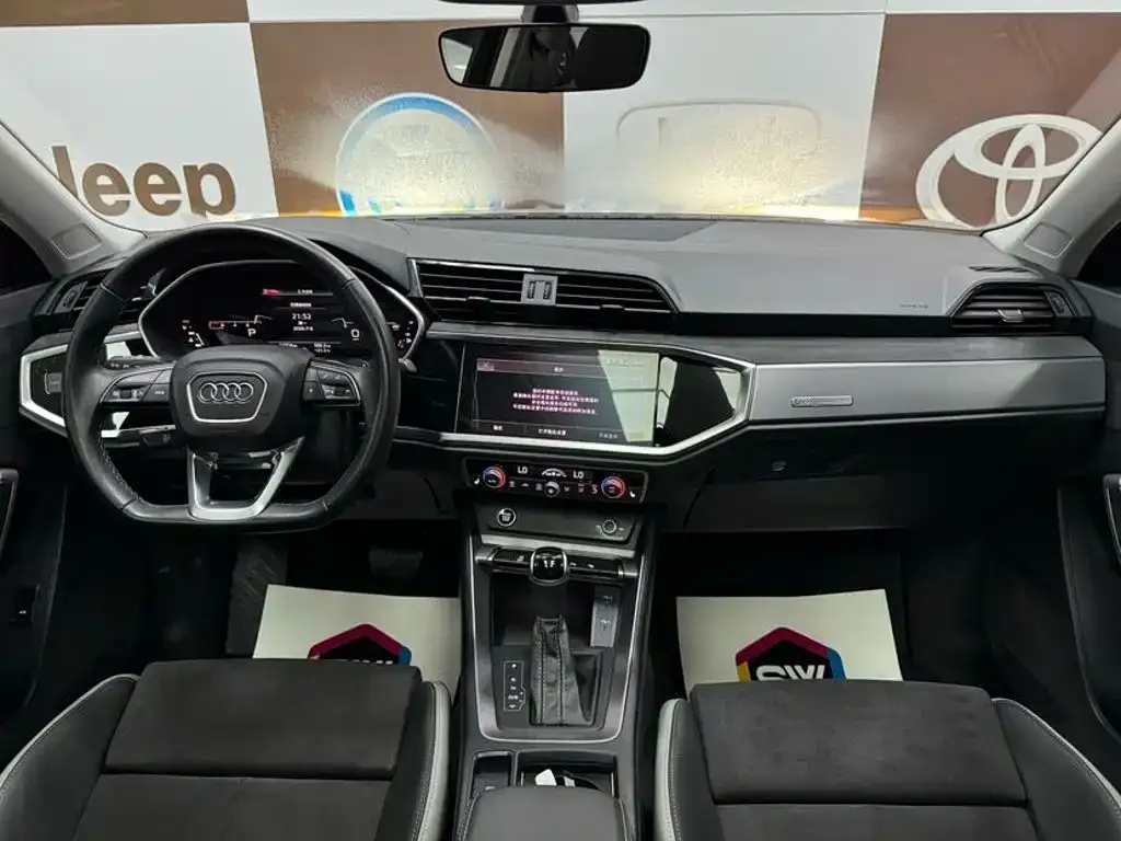 Audi Q3 — фото 9