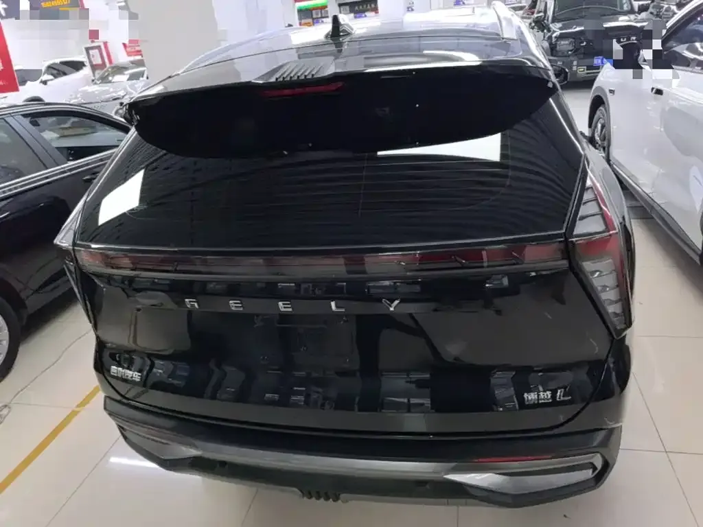 Geely Boyue L — фото 5
