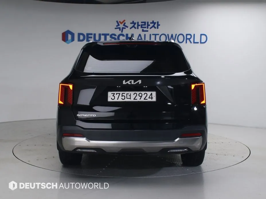 Kia Sorento — фото 7