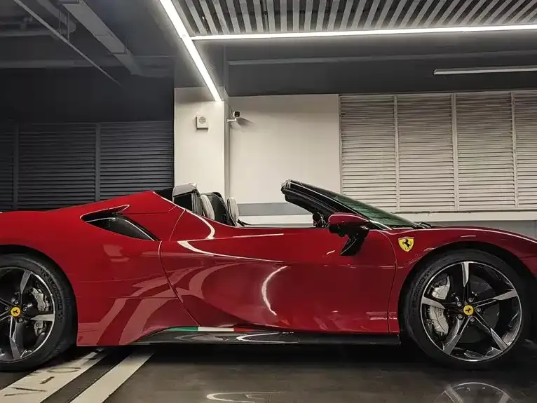 Ferrari SF90 — фото 4