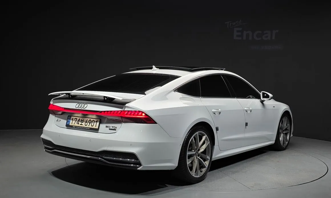 Audi A7 — фото 8