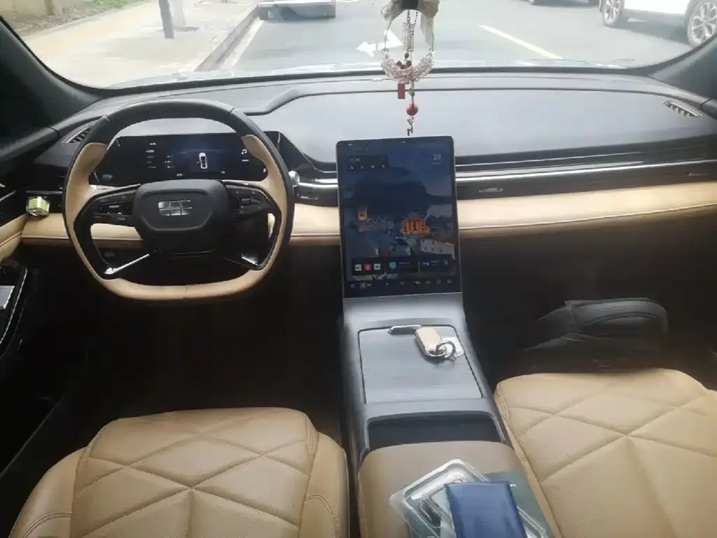 Geely Galaxy L6 2024 из CN, фото 2
