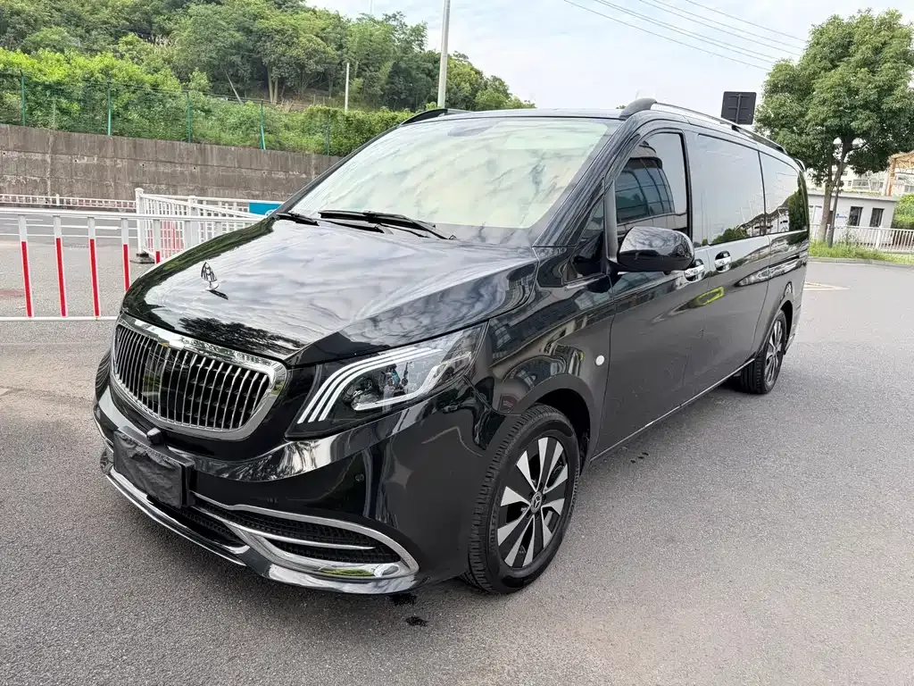 Mercedes-Benz Vito — фото 1