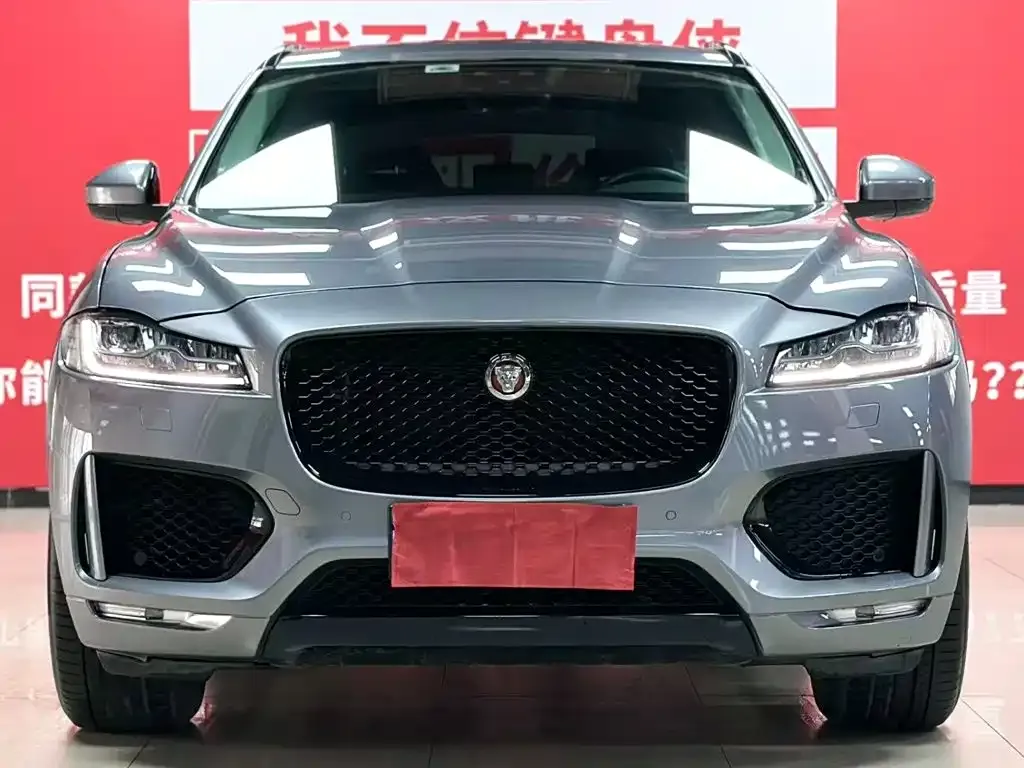 Jaguar F-PACE — фото 4