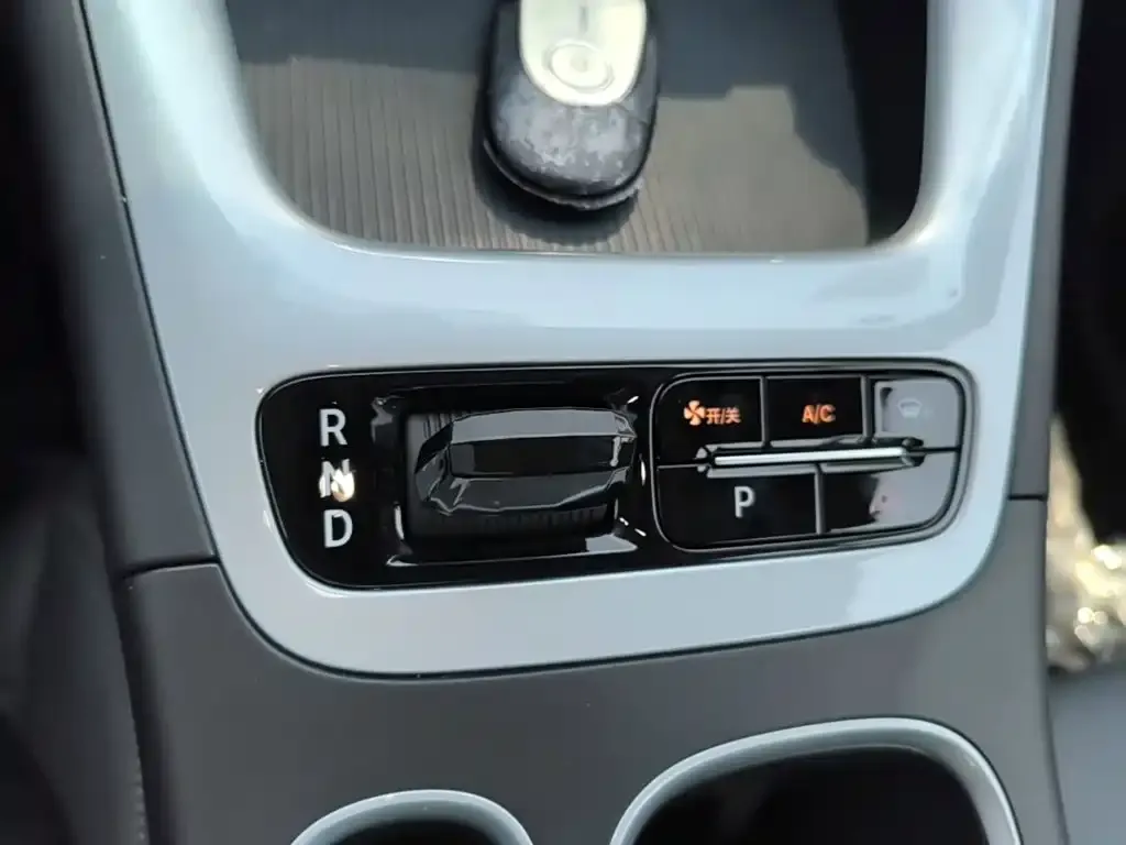 Geely Starburst — фото 8