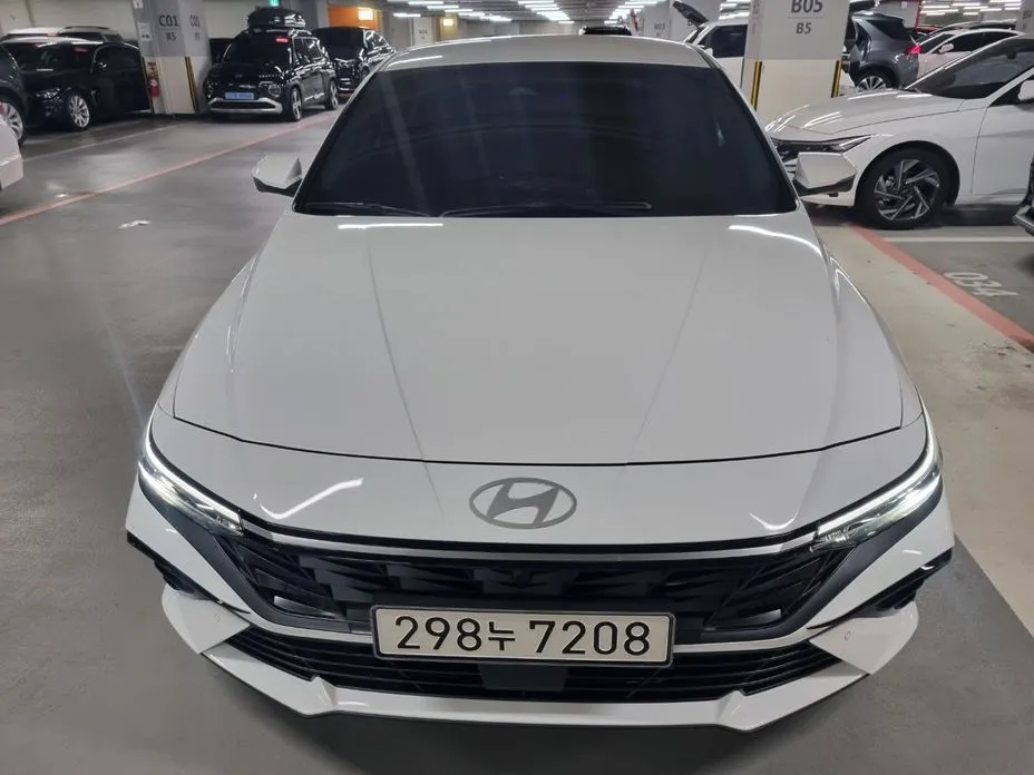 Hyundai AVANTE — фото 1